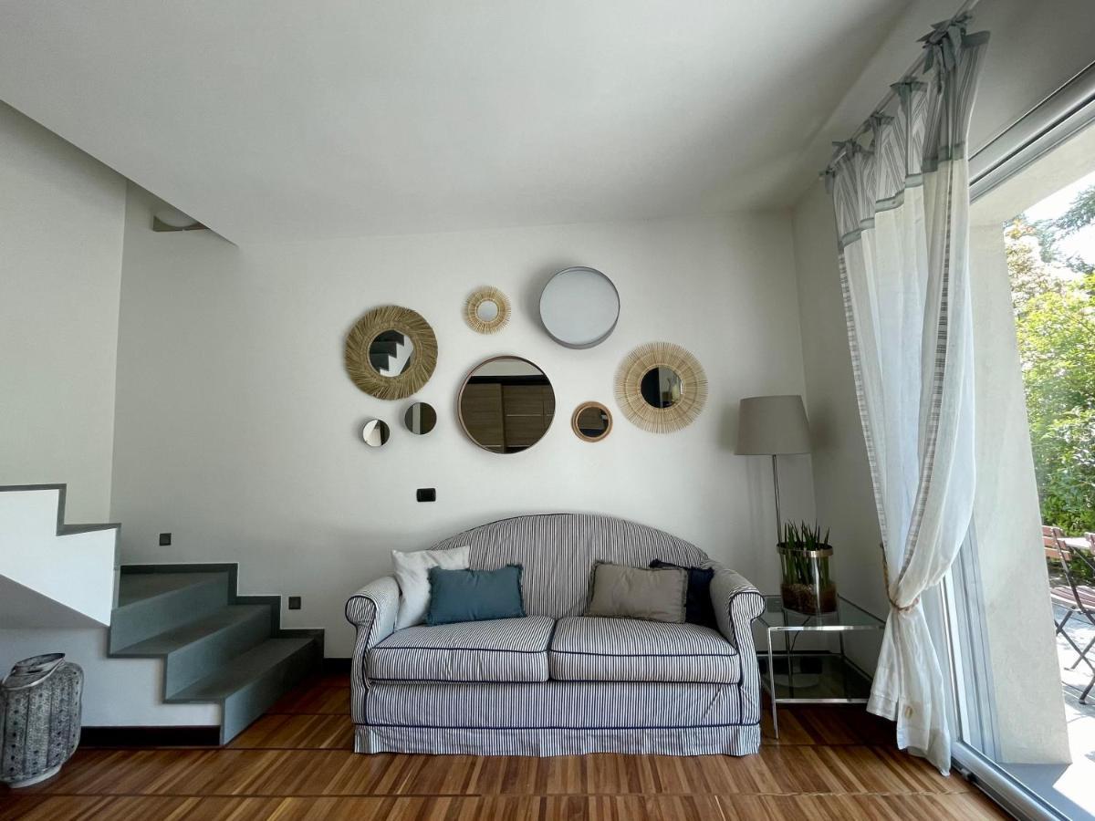 My Humble House -Appartamento In Villa Con Vista Lago Oggiono Exterior photo
